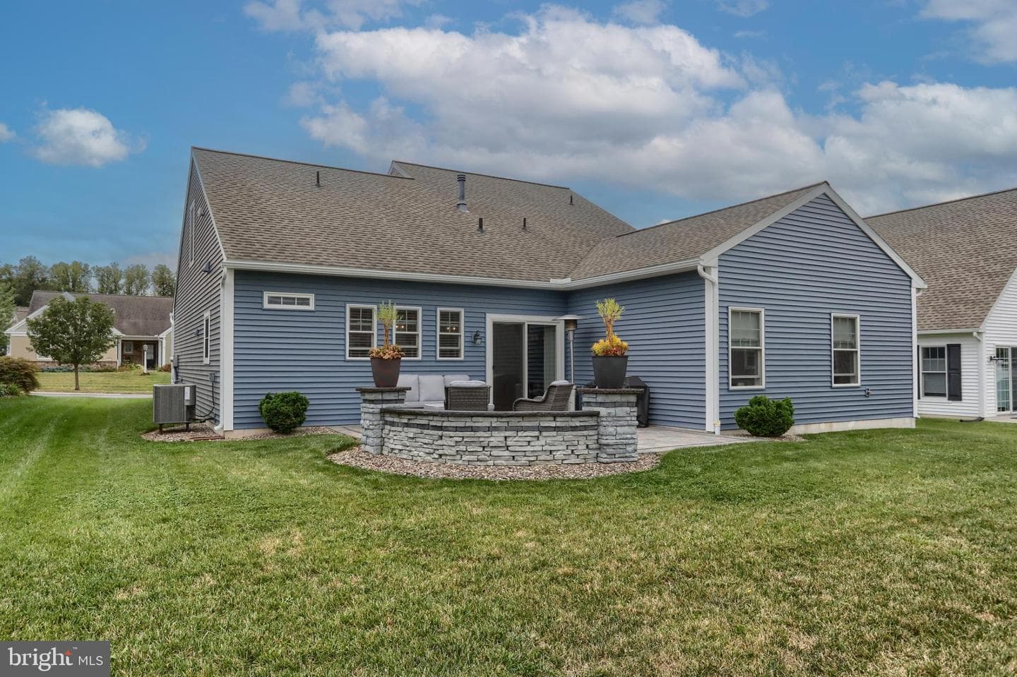 1040 Grant Circle photo 40