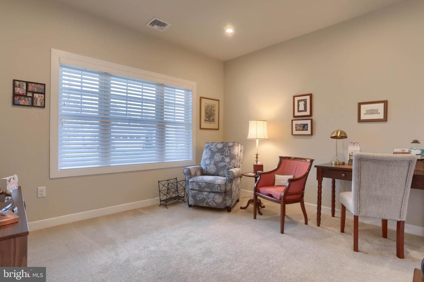 1040 Grant Circle photo 6