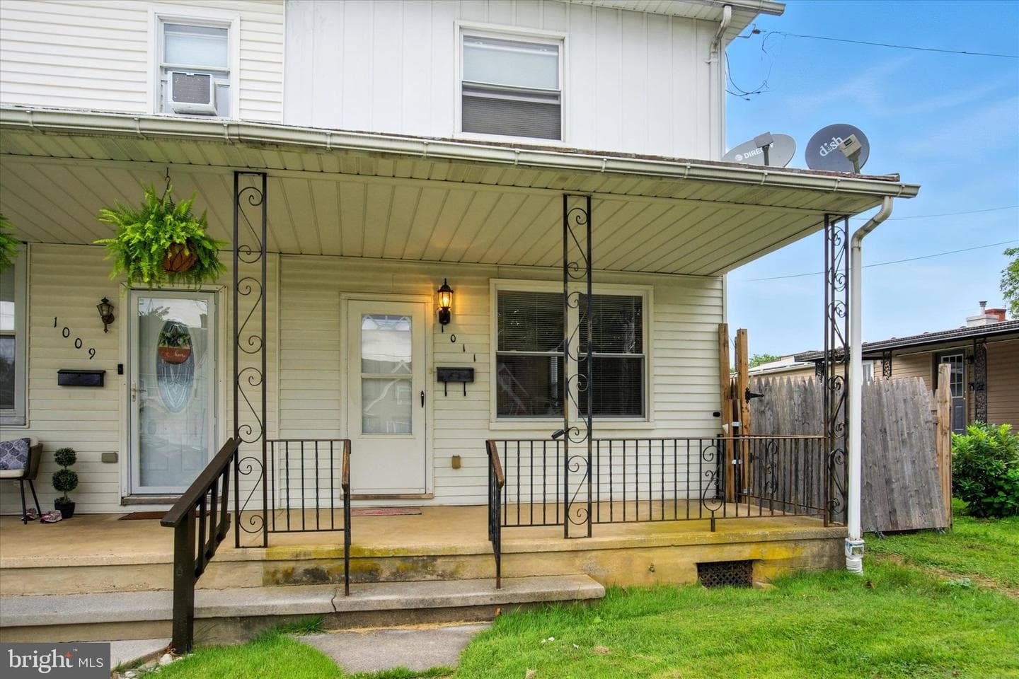 1011 E Lehman Street