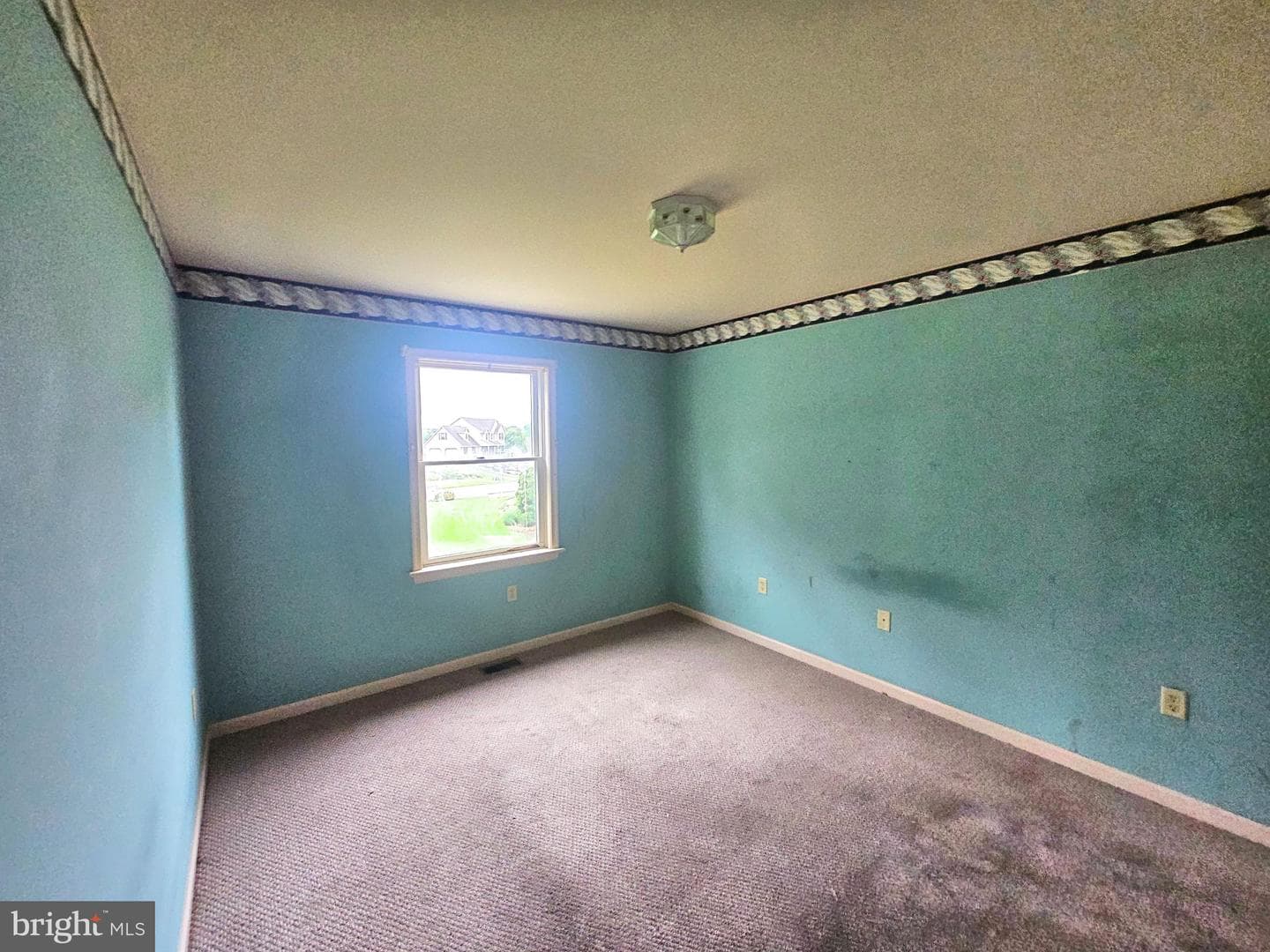 605 Progress Avenue photo 5