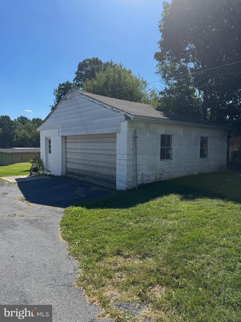1467 Heidelberg Avenue photo 13