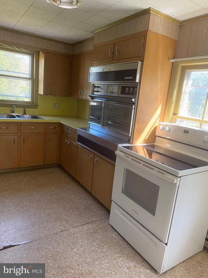 1467 Heidelberg Avenue photo 2