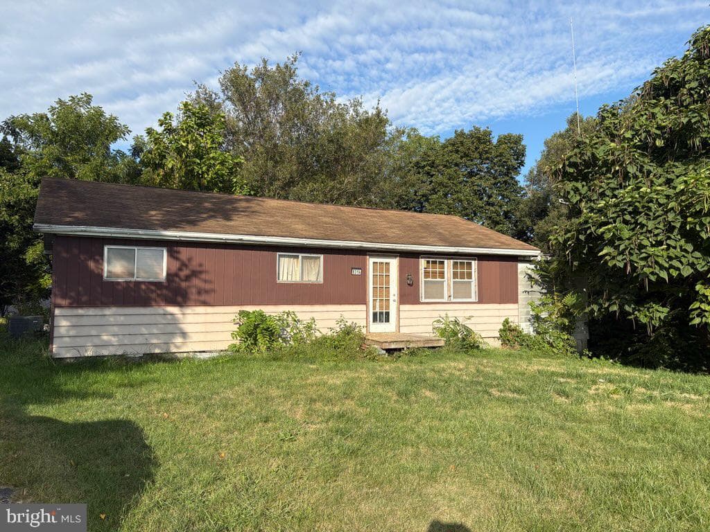 831 N 8th Avenue
