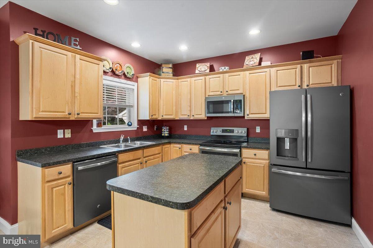 211 White Oak Circle photo 15