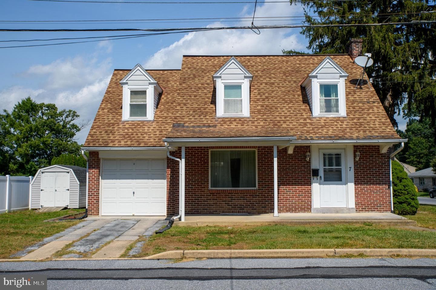 7 Ridge Avenue photo 1