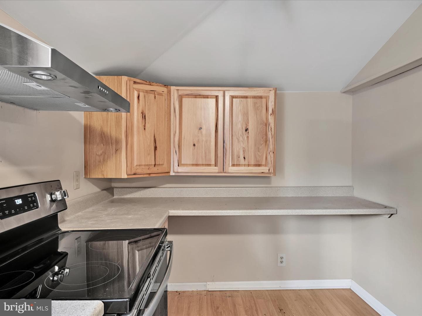 303 2nd Street photo 20
