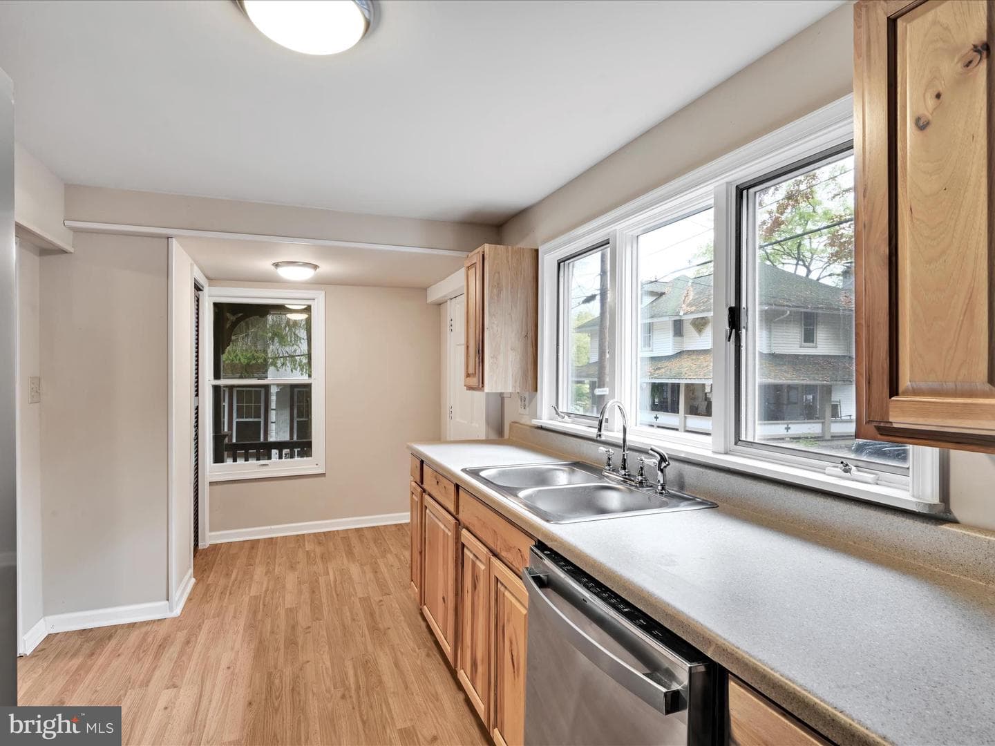 303 2nd Street photo 21