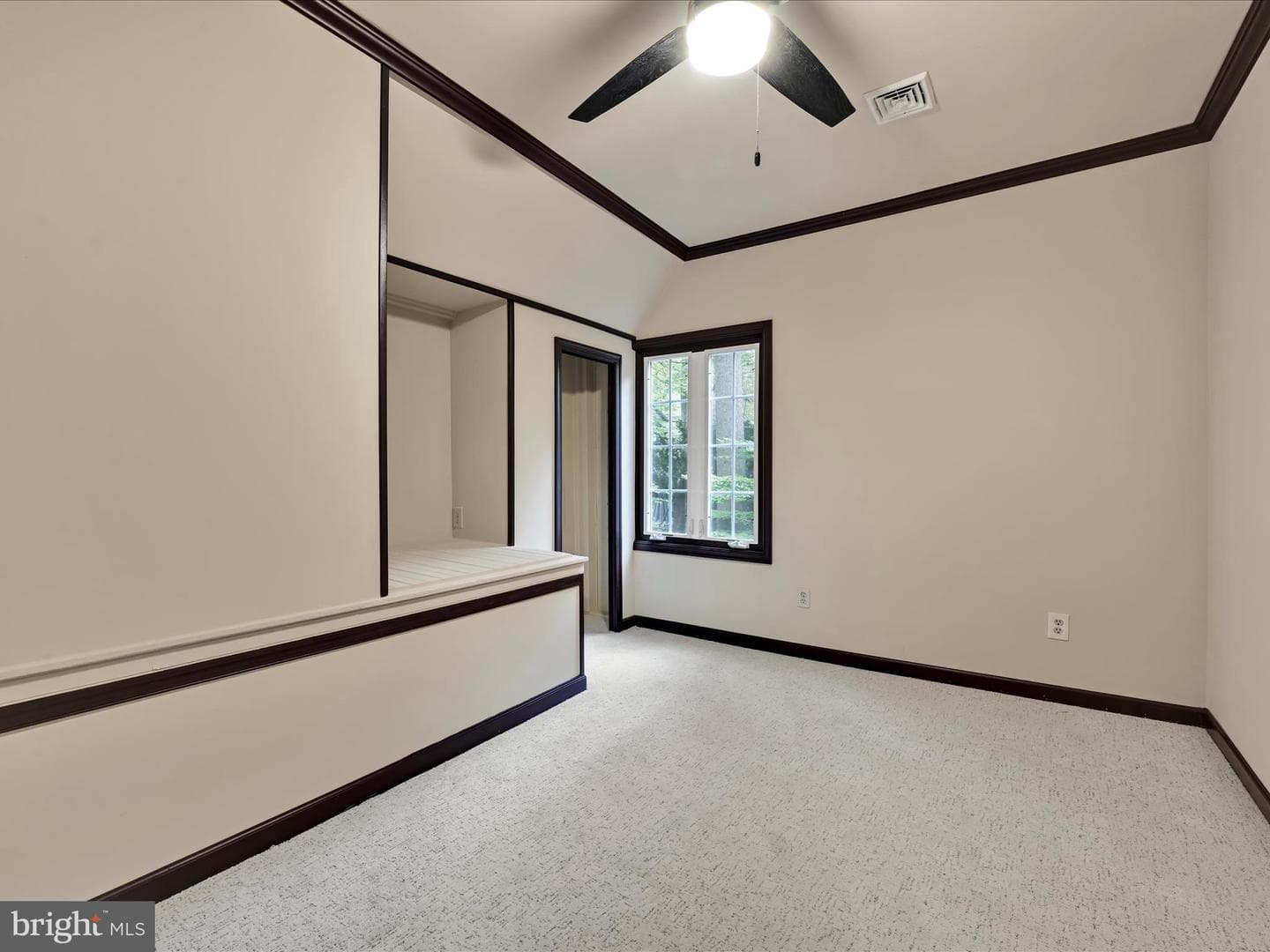 303 2nd Street photo 28