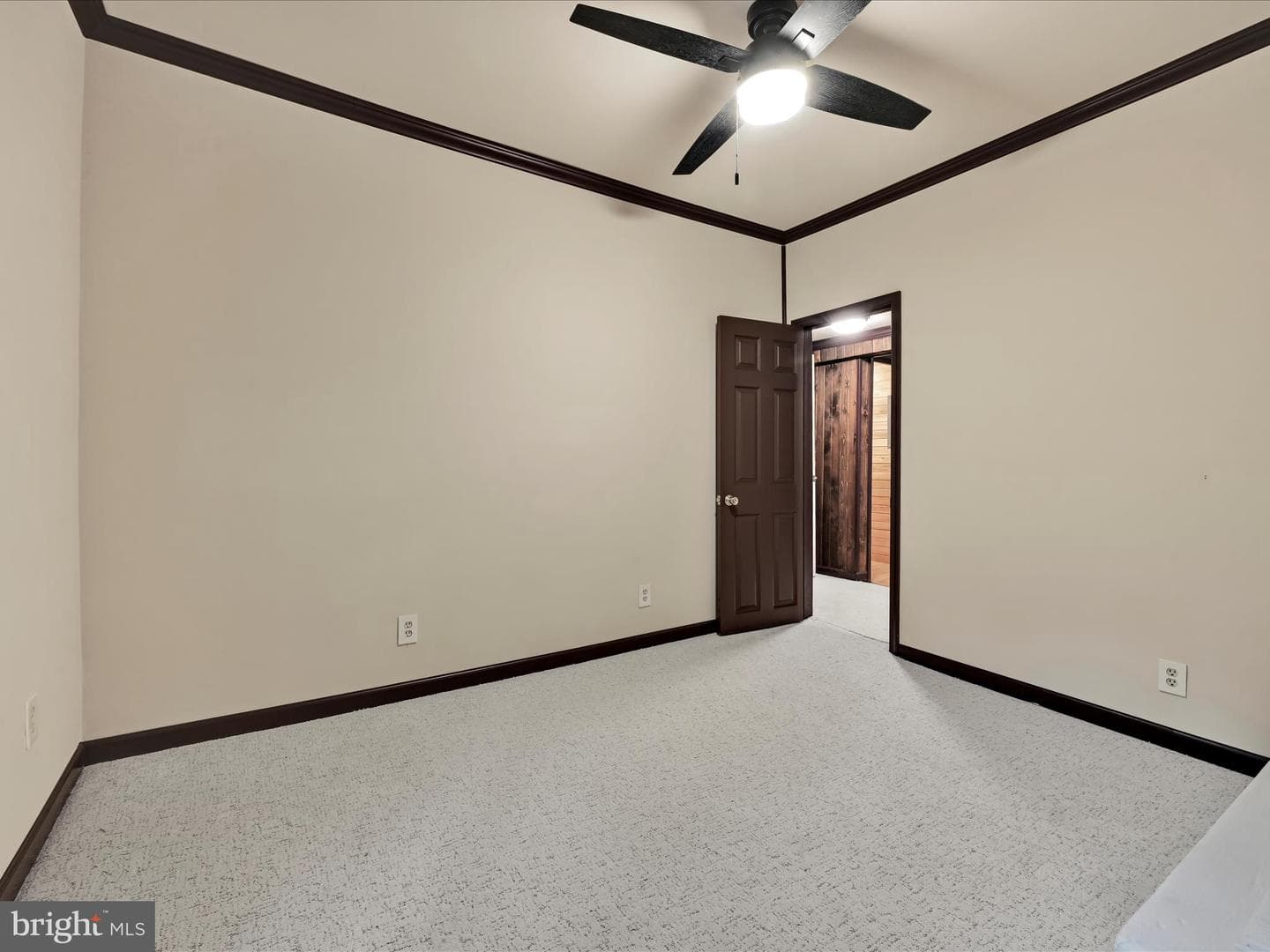 303 2nd Street photo 29