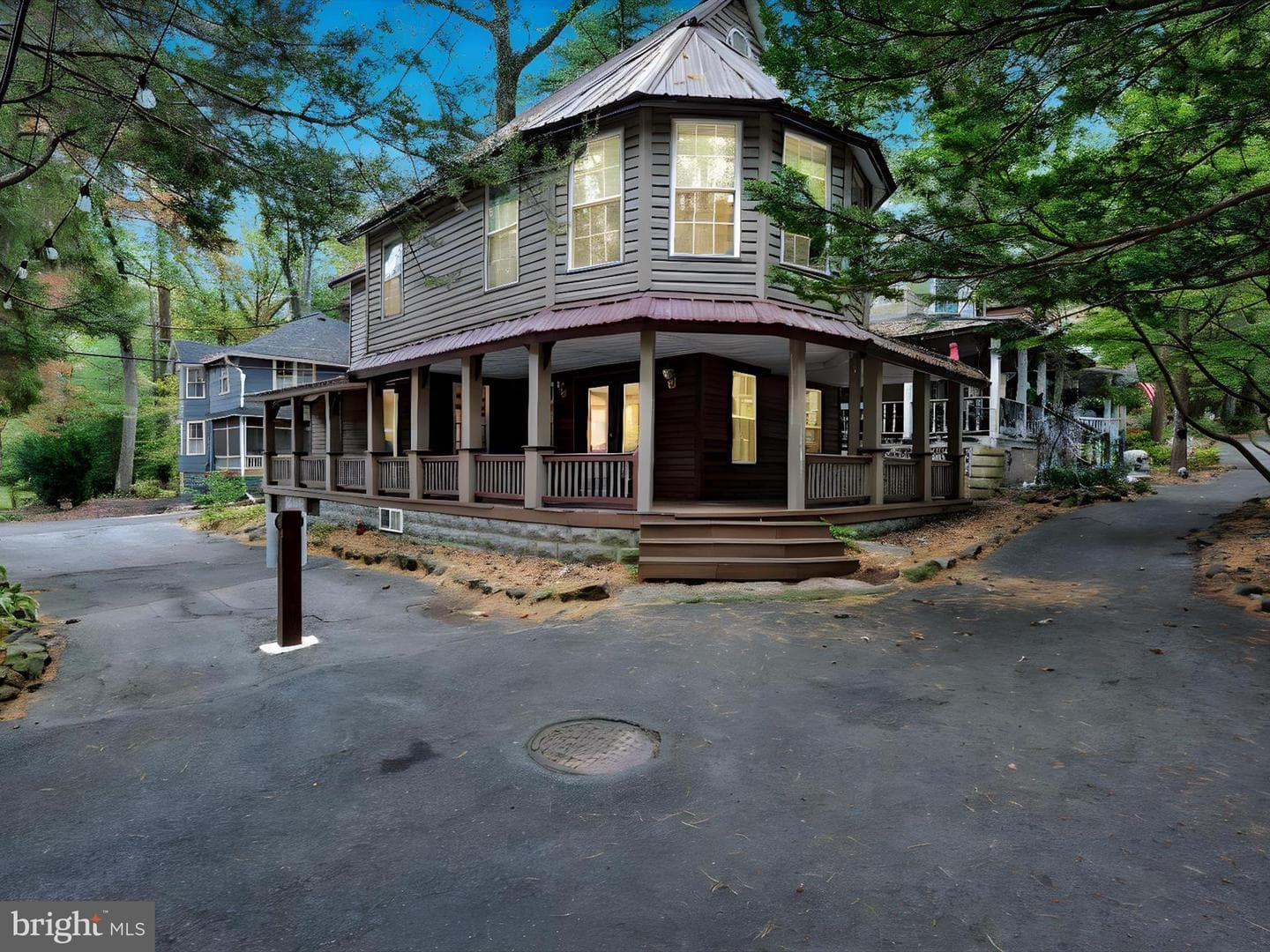 303 2nd Street photo 3