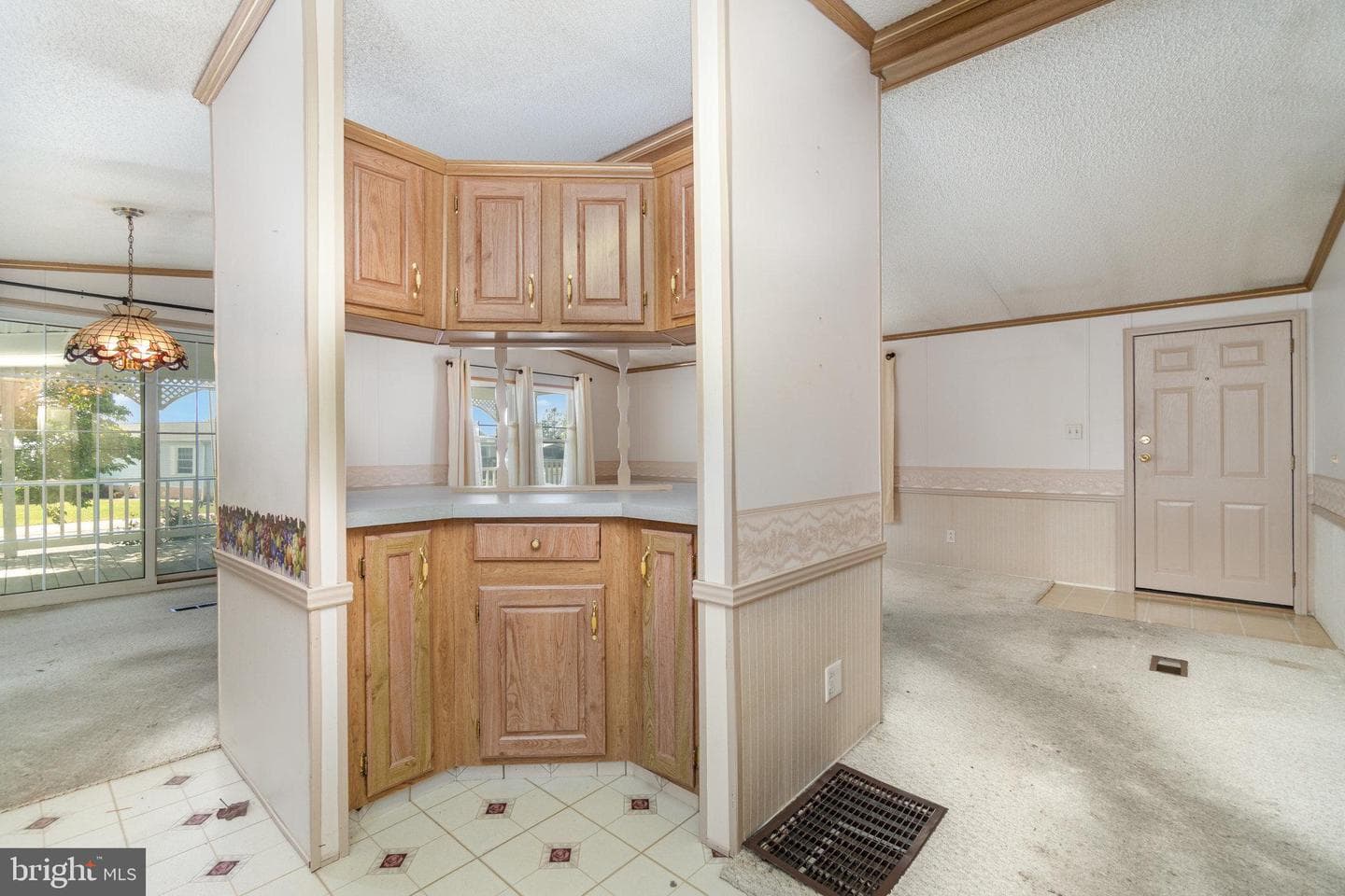 624 W Cedar Street photo 12