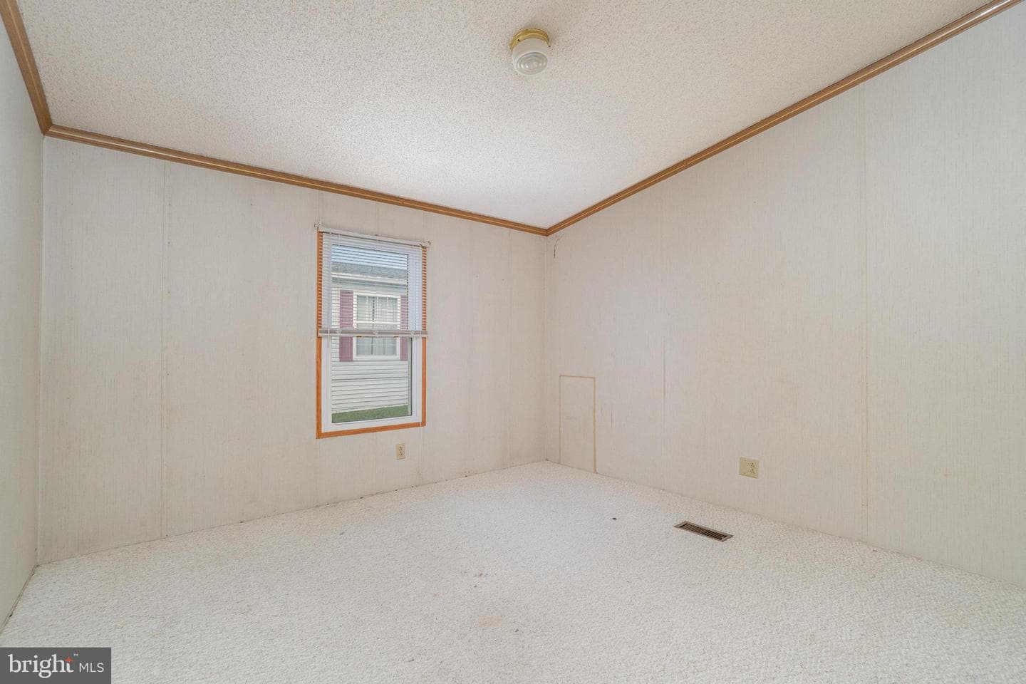 624 W Cedar Street photo 17