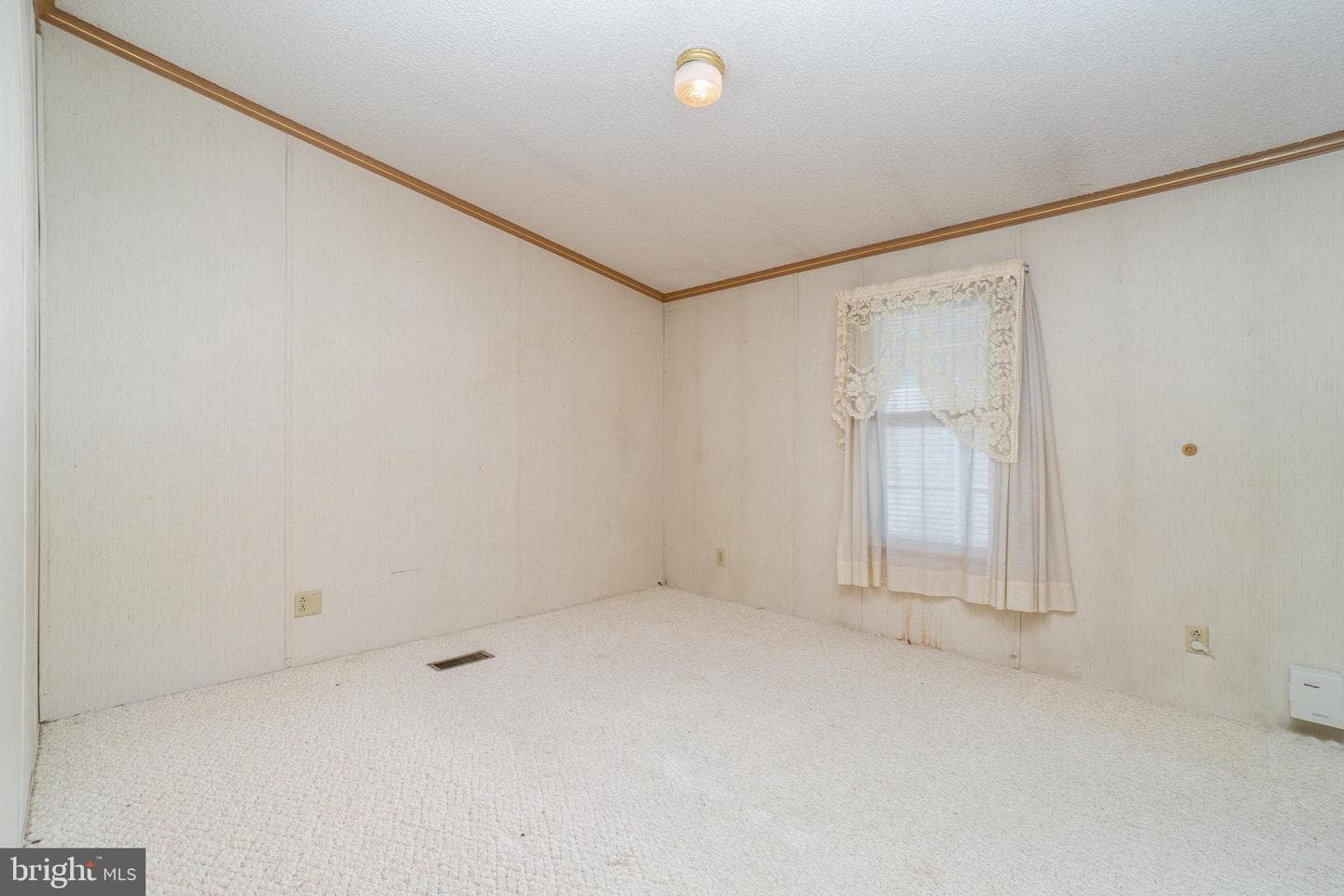 624 W Cedar Street photo 22