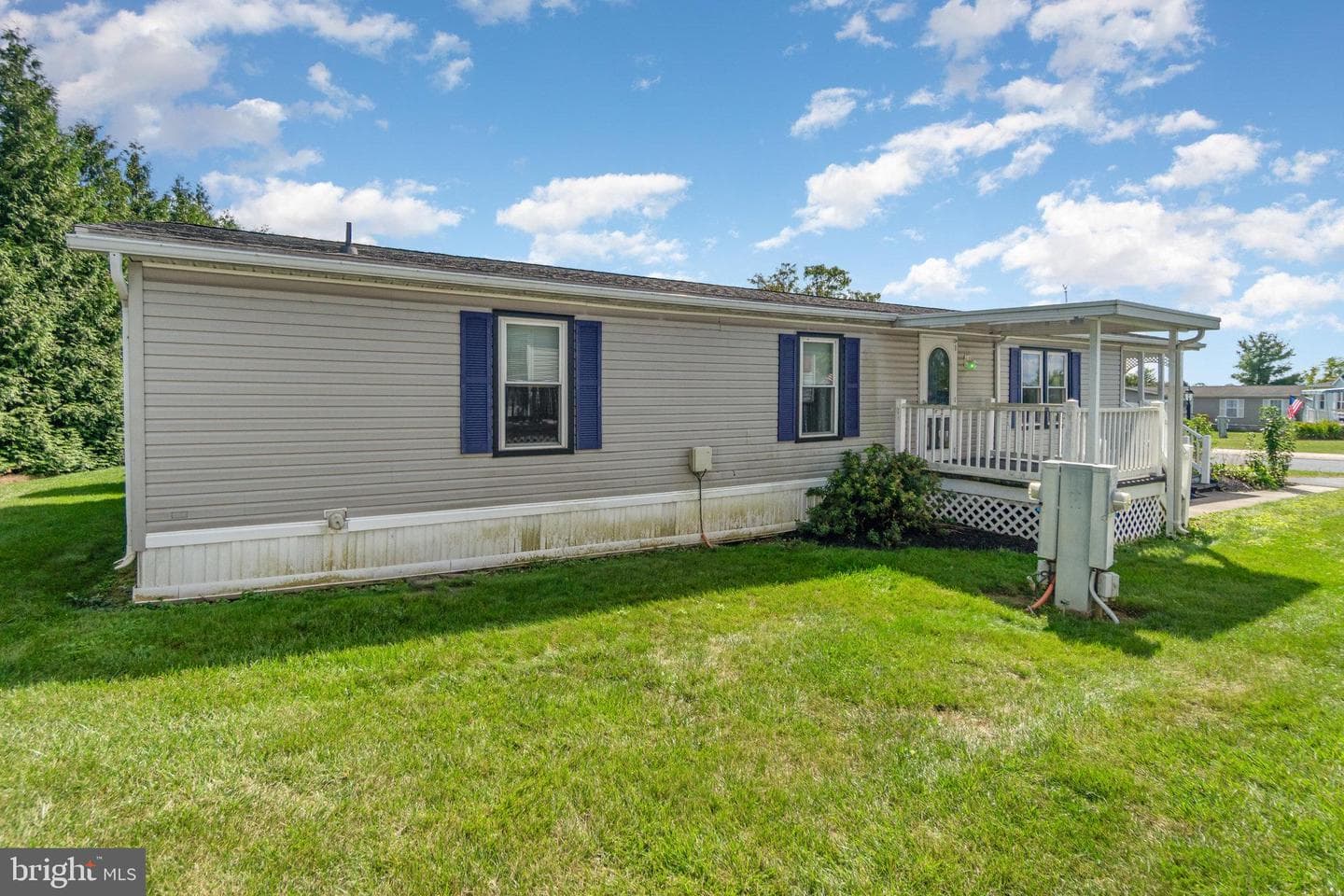 624 W Cedar Street photo 3