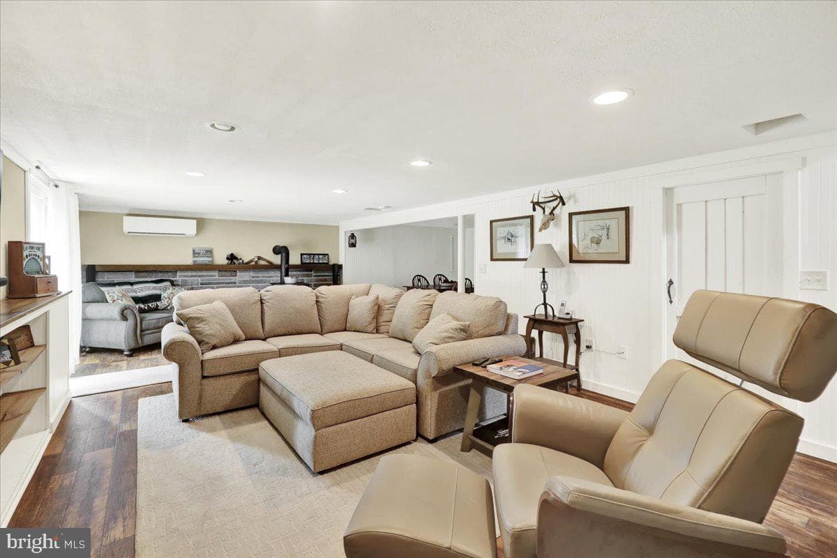 131 Distillery Road photo 21