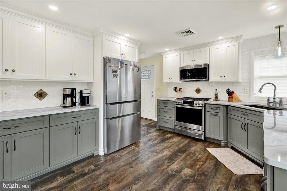 131 Distillery Road photo 7