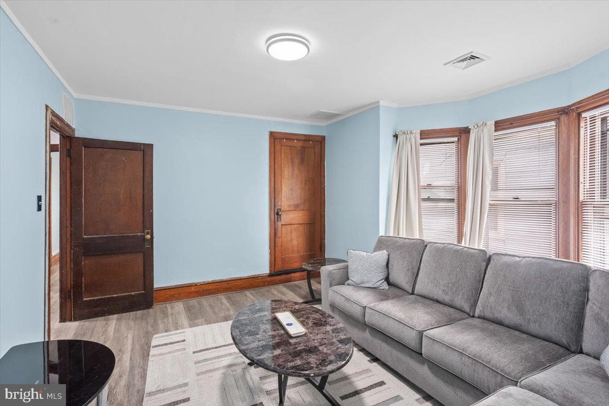 27 N Center Street photo 28