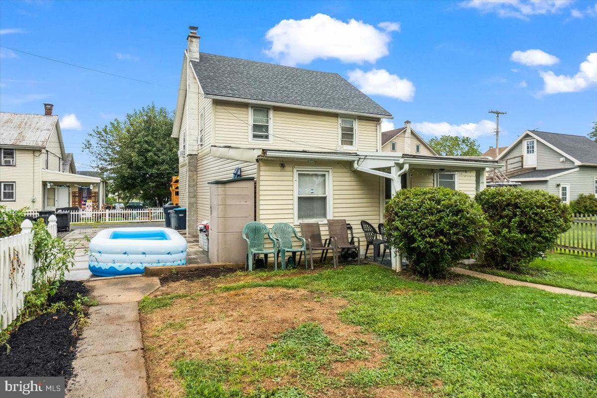27 N Center Street photo 37