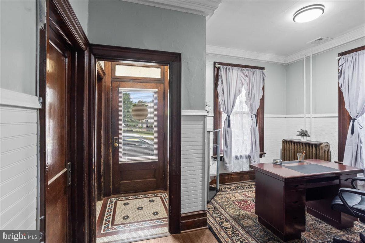 27 N Center Street photo 7