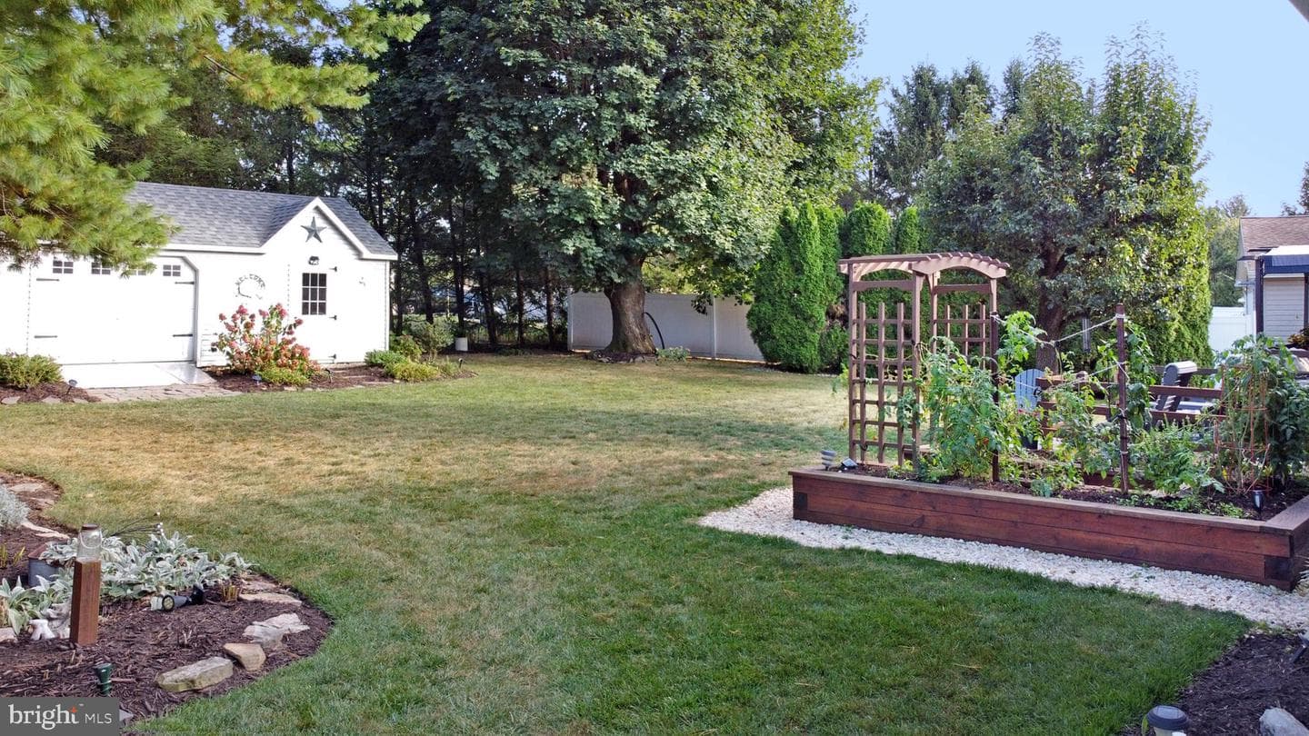 1614 Greenwood Drive photo 26
