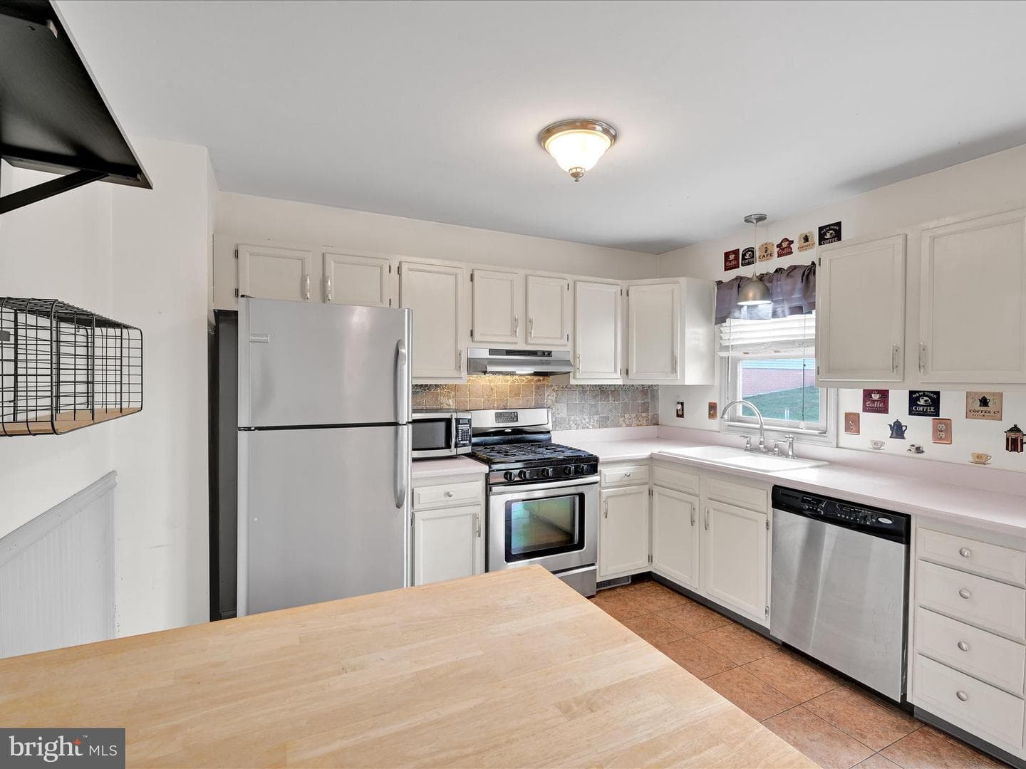 2140 Walnut Street photo 12
