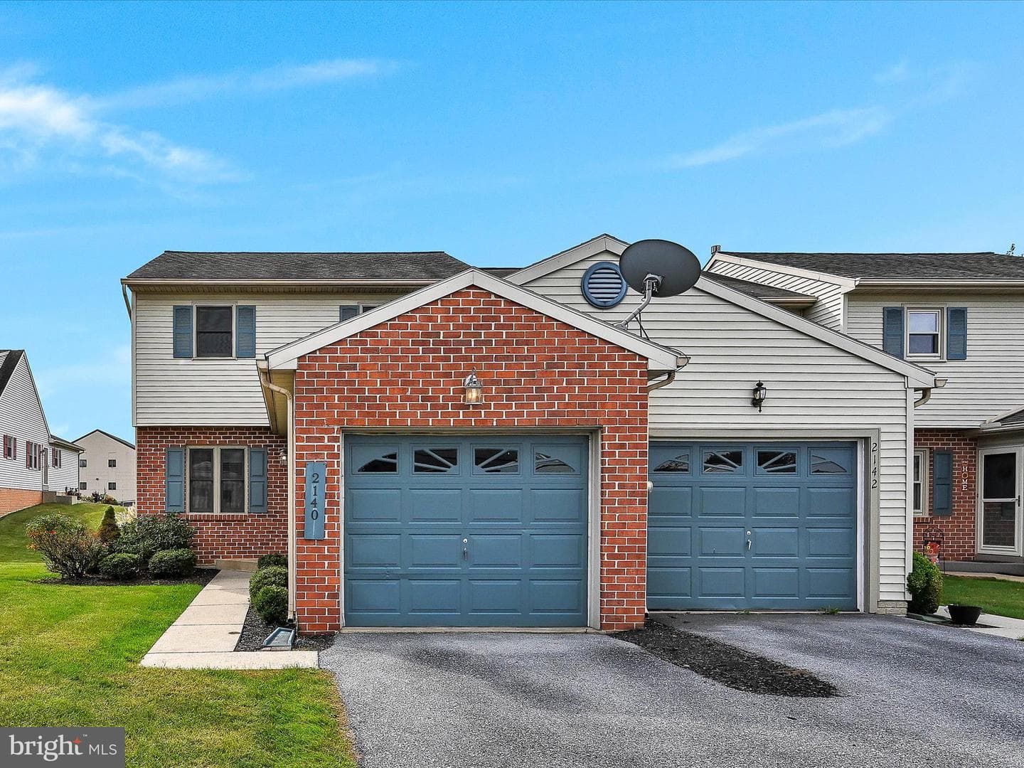 2140 Walnut Street photo 2