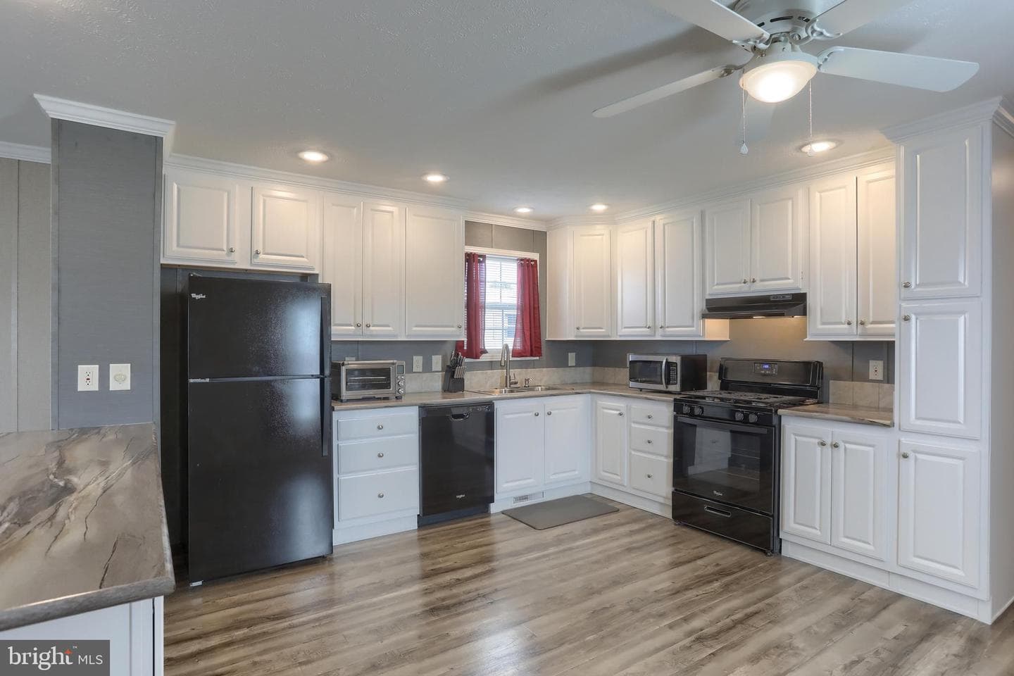 1300 E Kercher Avenue #32 photo 8