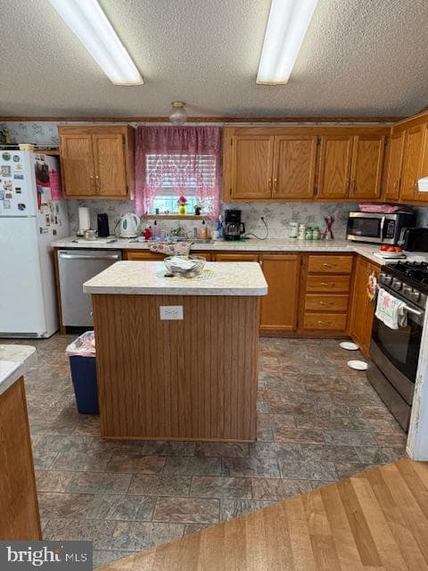 348 W Spruce Street photo 14