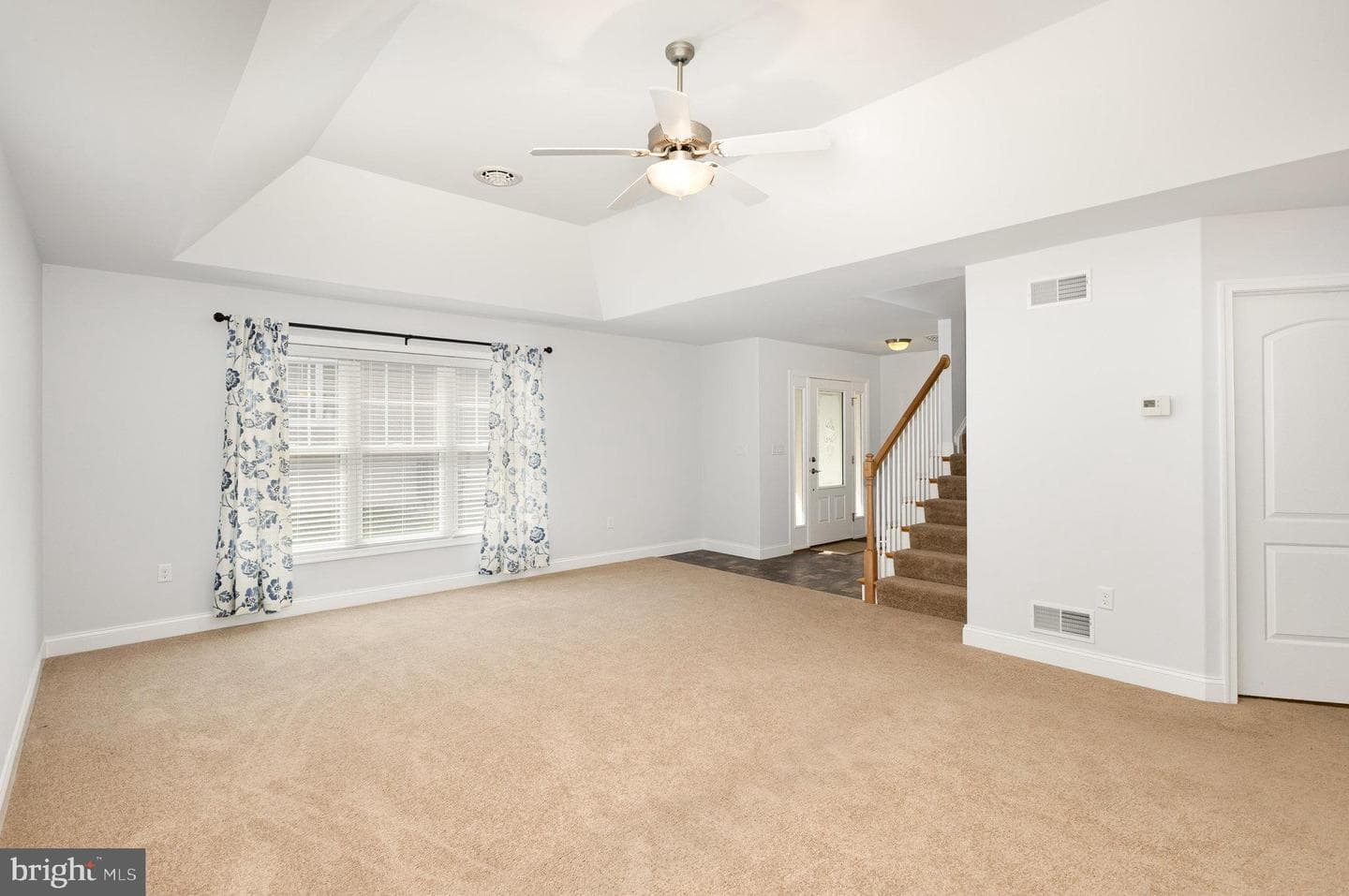 1007 Great Hall Drive photo 4