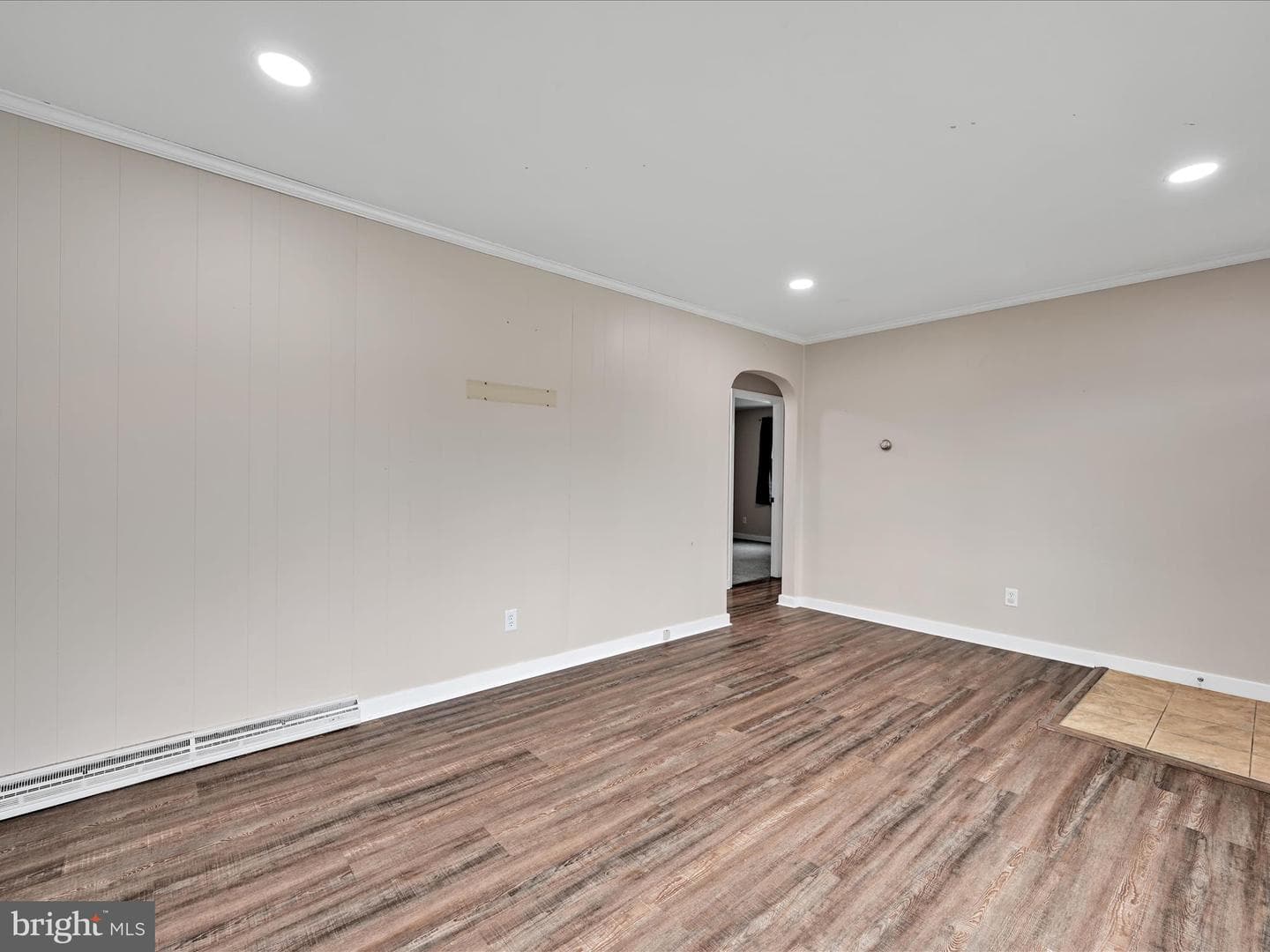37 Willow Avenue photo 11