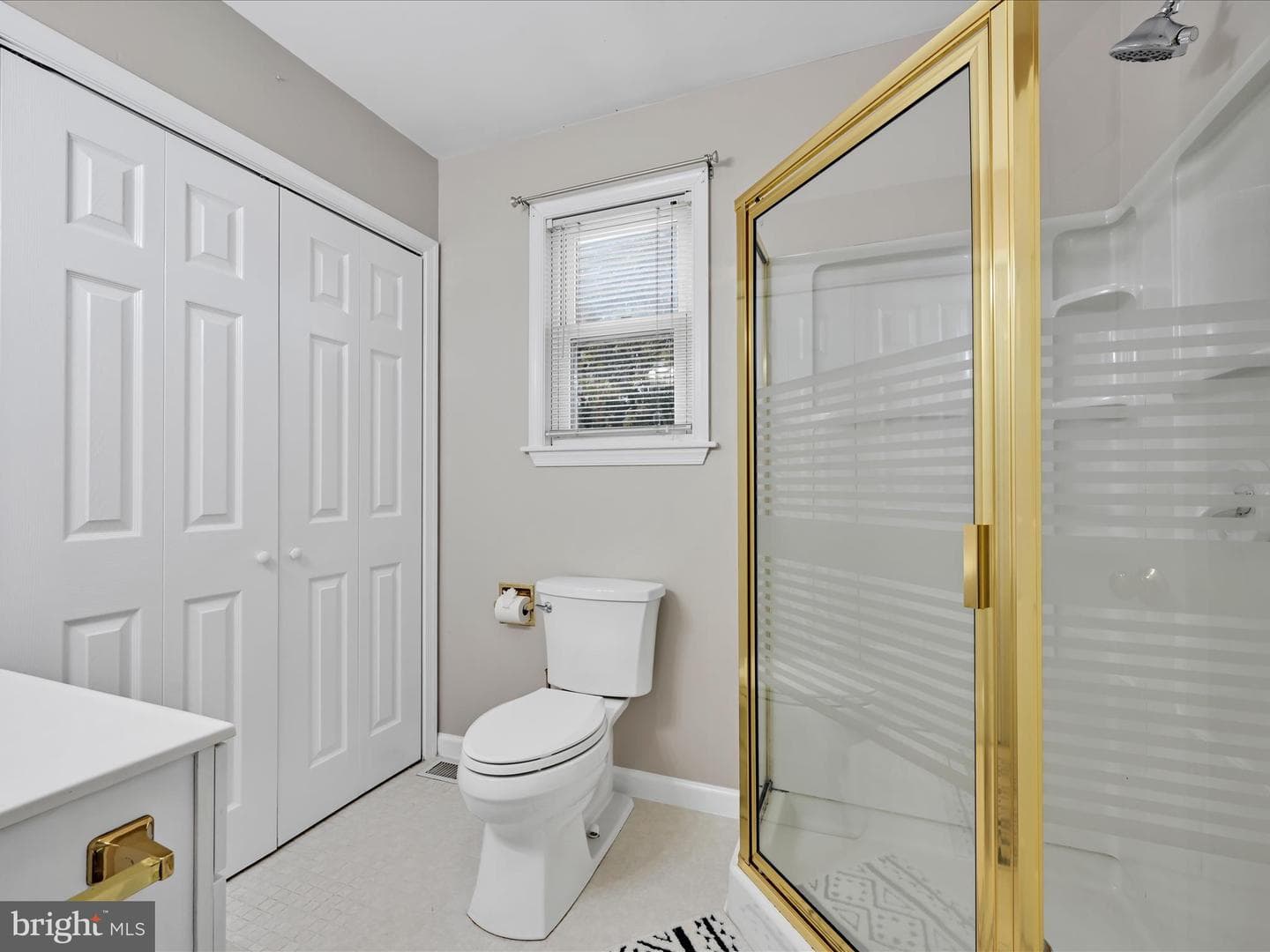 37 Willow Avenue photo 17