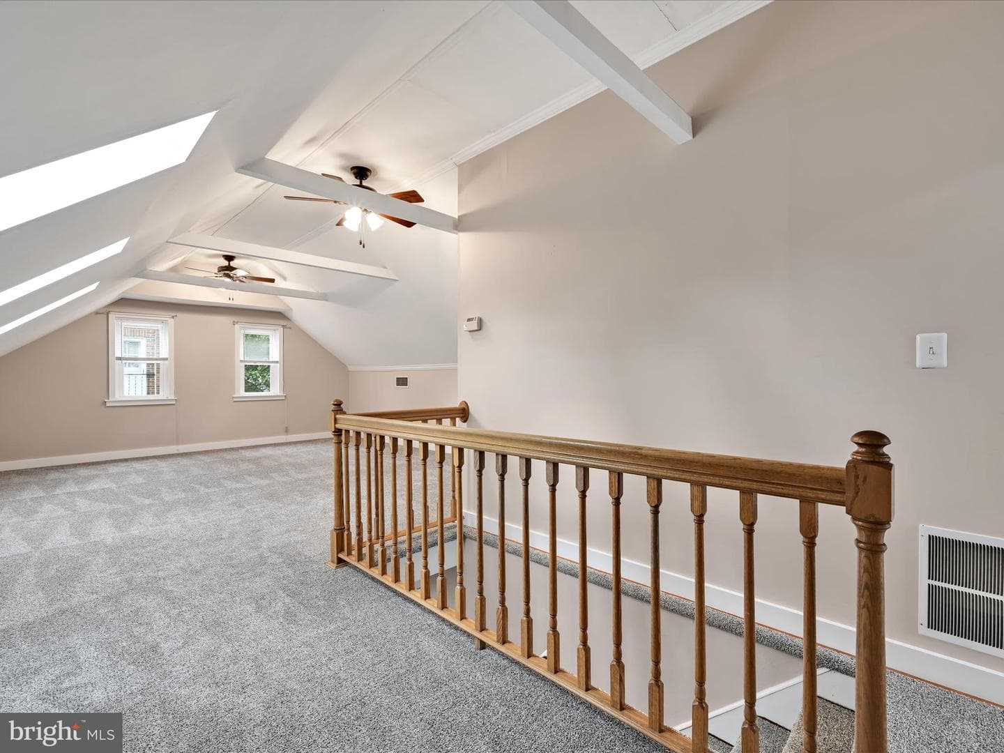 37 Willow Avenue photo 21