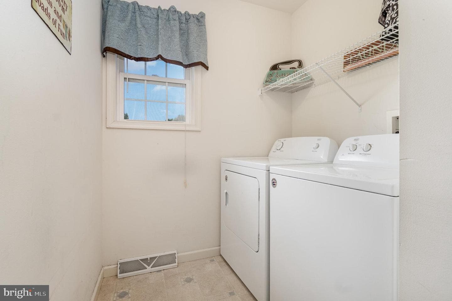 315 Pamela Lane photo 24