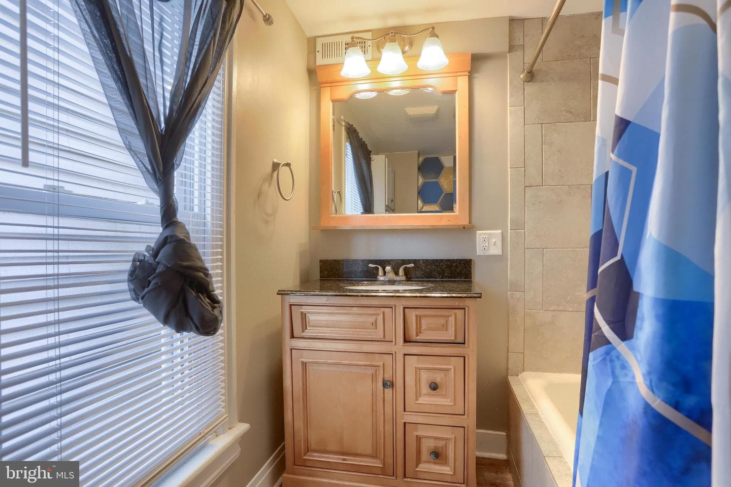 405 S 6th Street photo 15