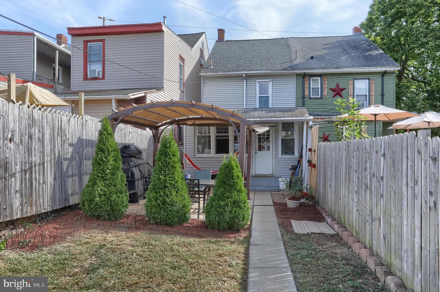 405 S 6th Street photo 22