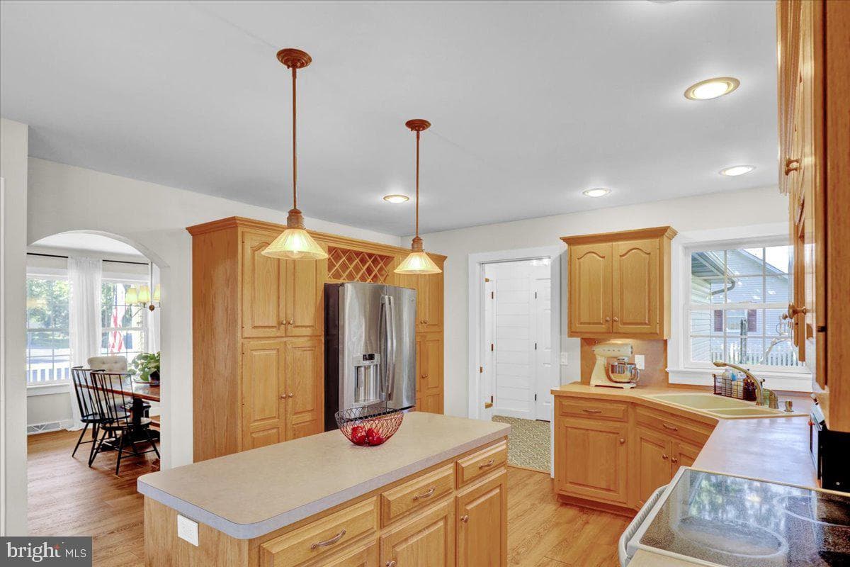10 Manor Drive photo 17