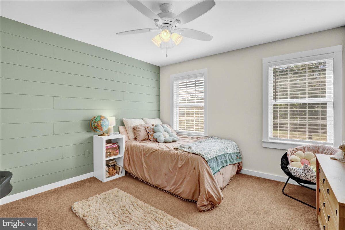 10 Manor Drive photo 33