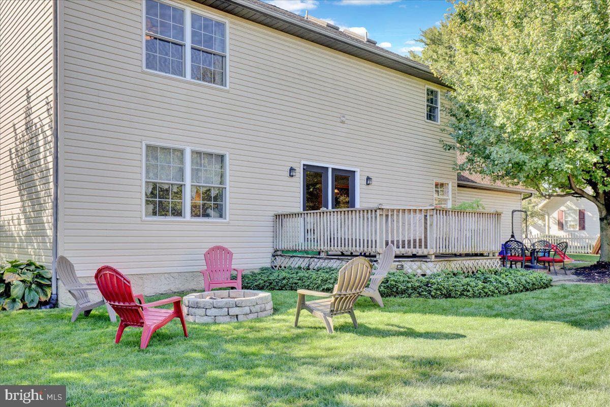 10 Manor Drive photo 45