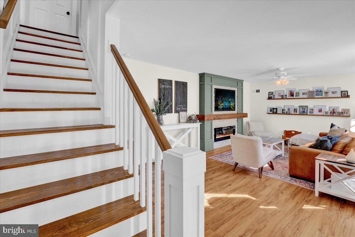 10 Manor Drive photo 5
