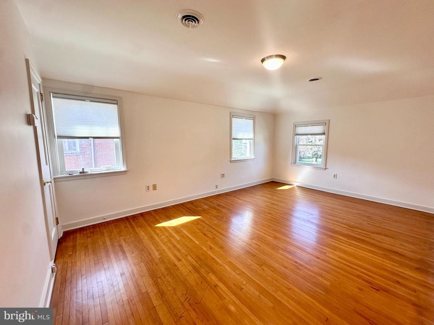 512 Park Drive photo 25