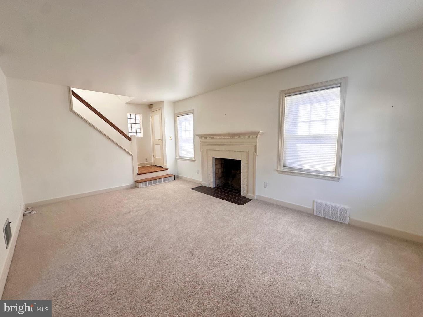 512 Park Drive photo 3