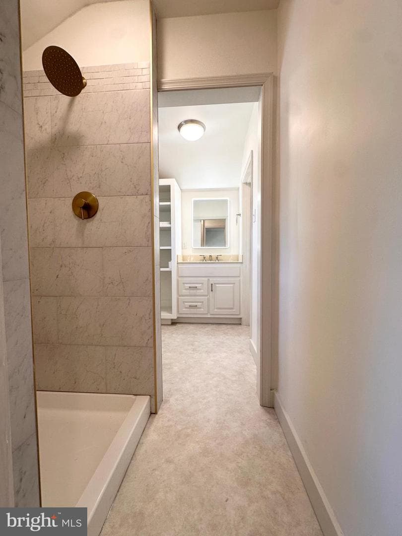 512 Park Drive photo 32