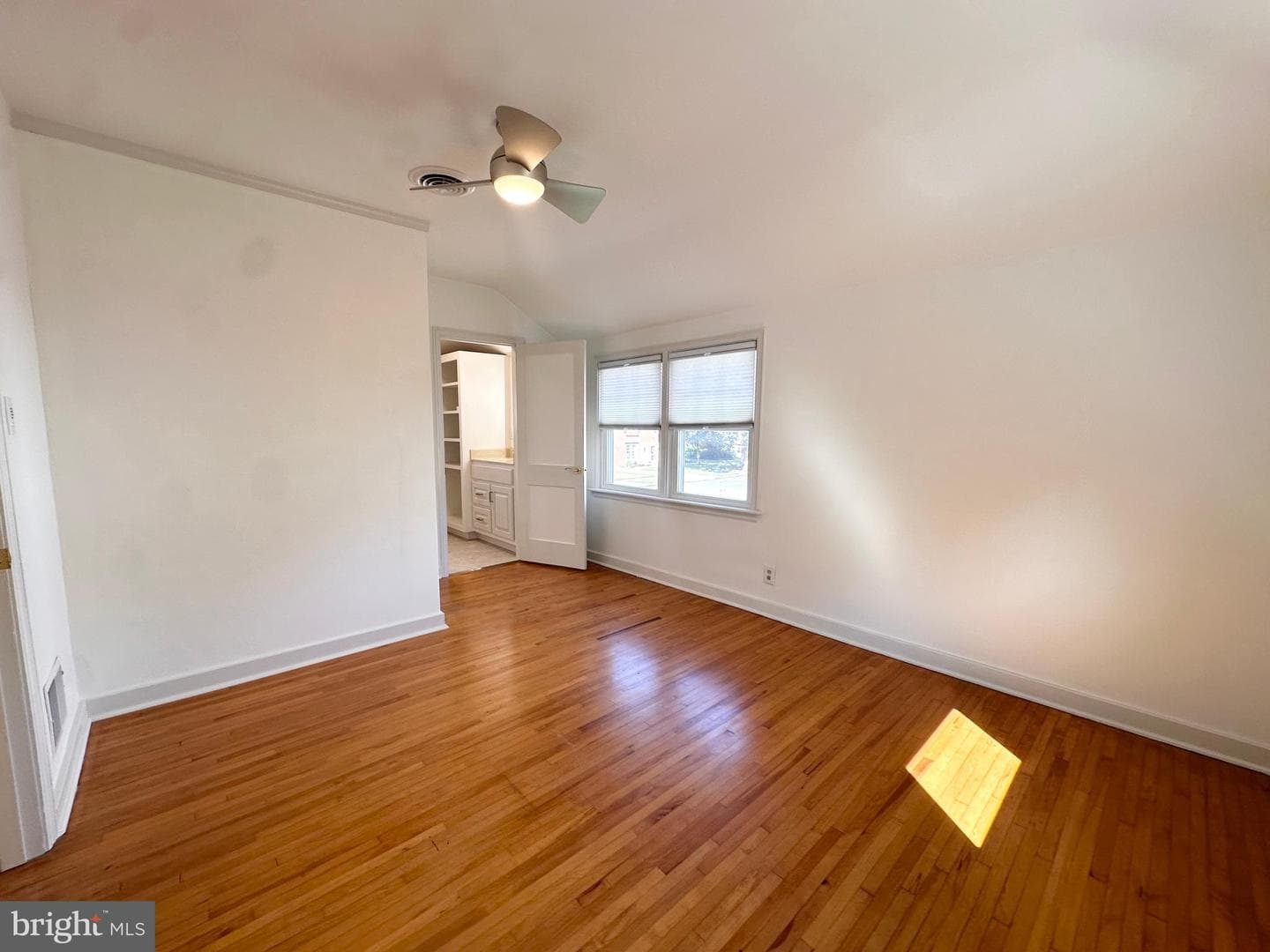 512 Park Drive photo 38