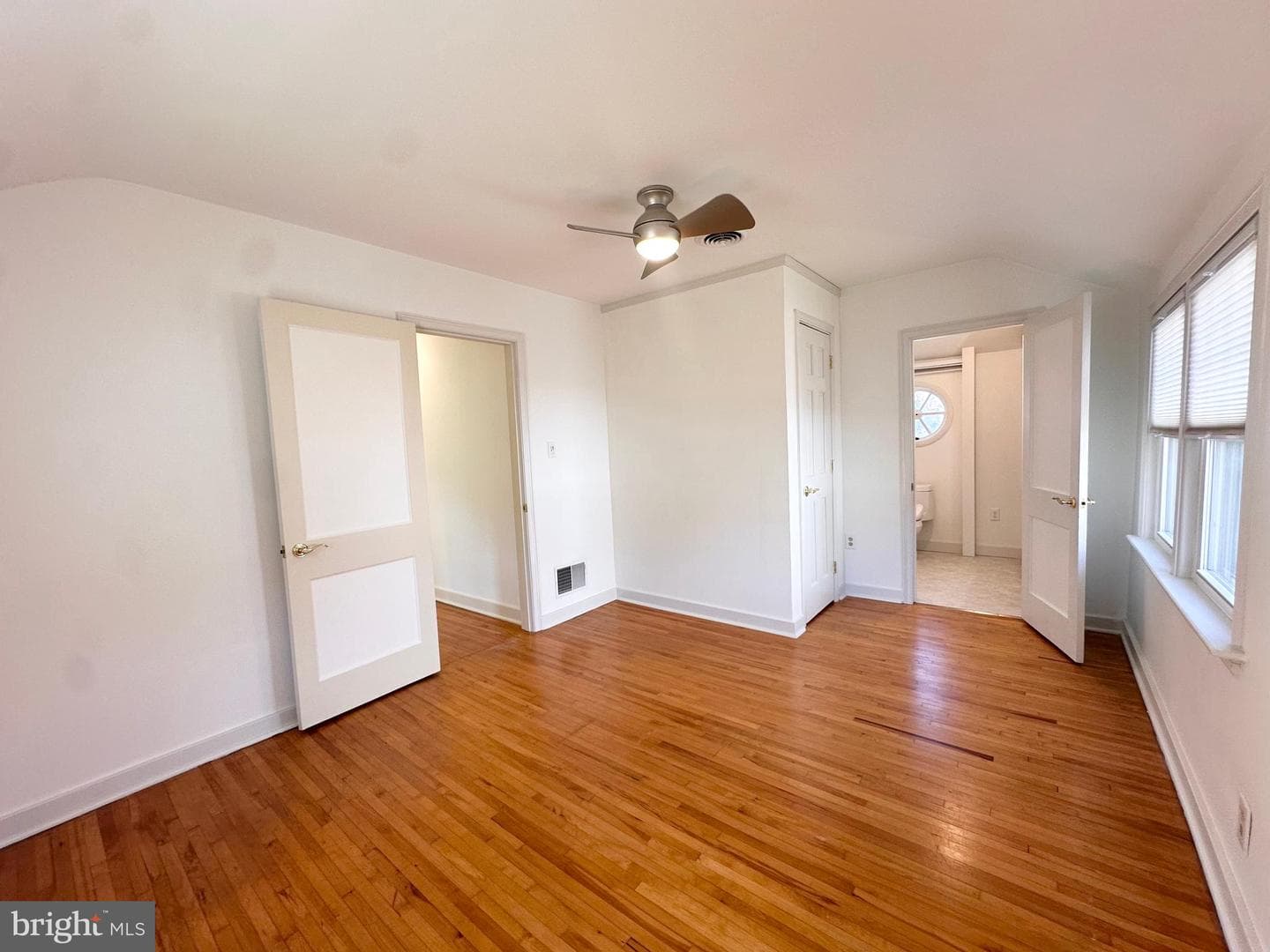 512 Park Drive photo 40