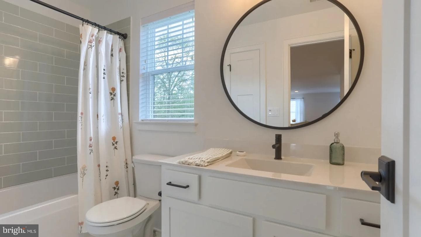 100 Flora Blvd photo 21