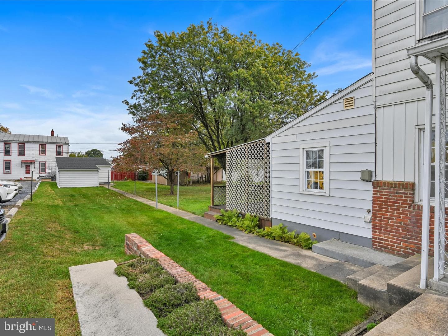 140 N Railroad Street photo 29