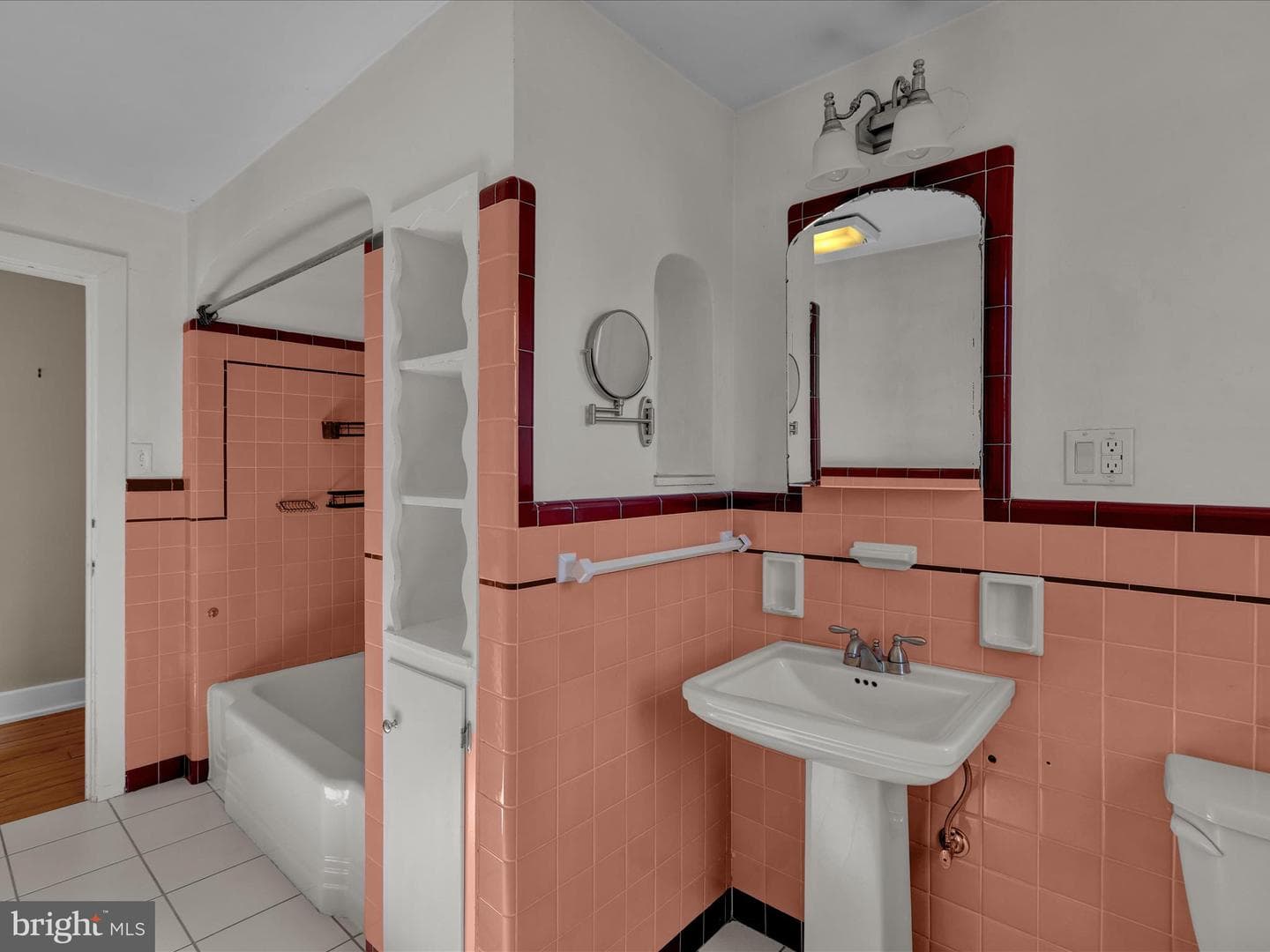 1410 Oak Street photo 22