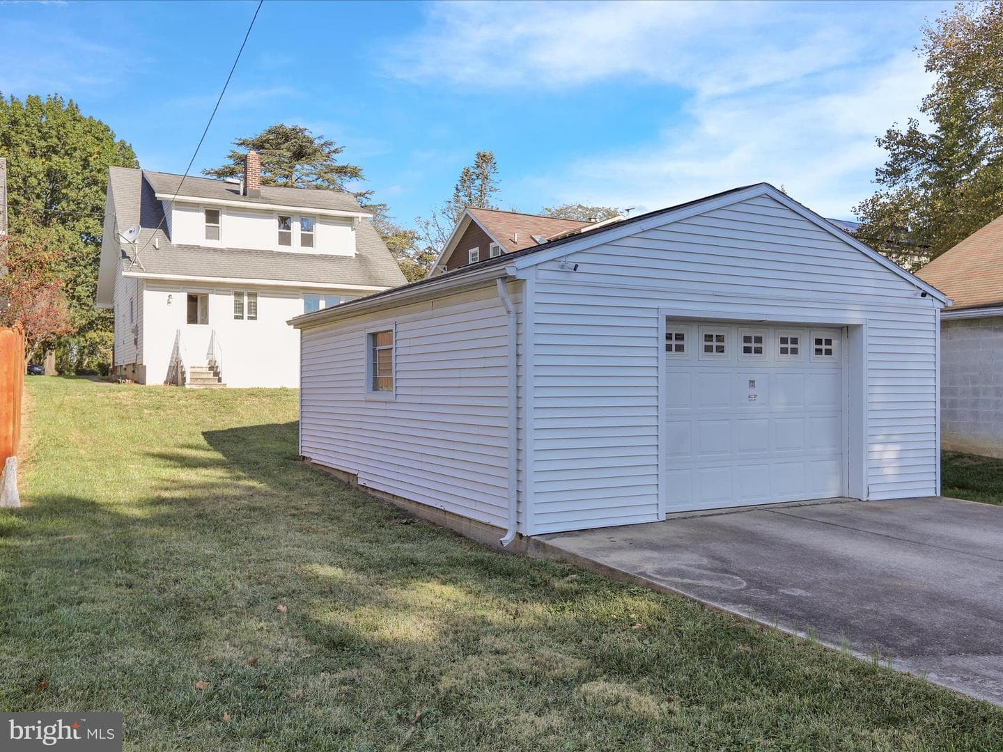 1410 Oak Street photo 32