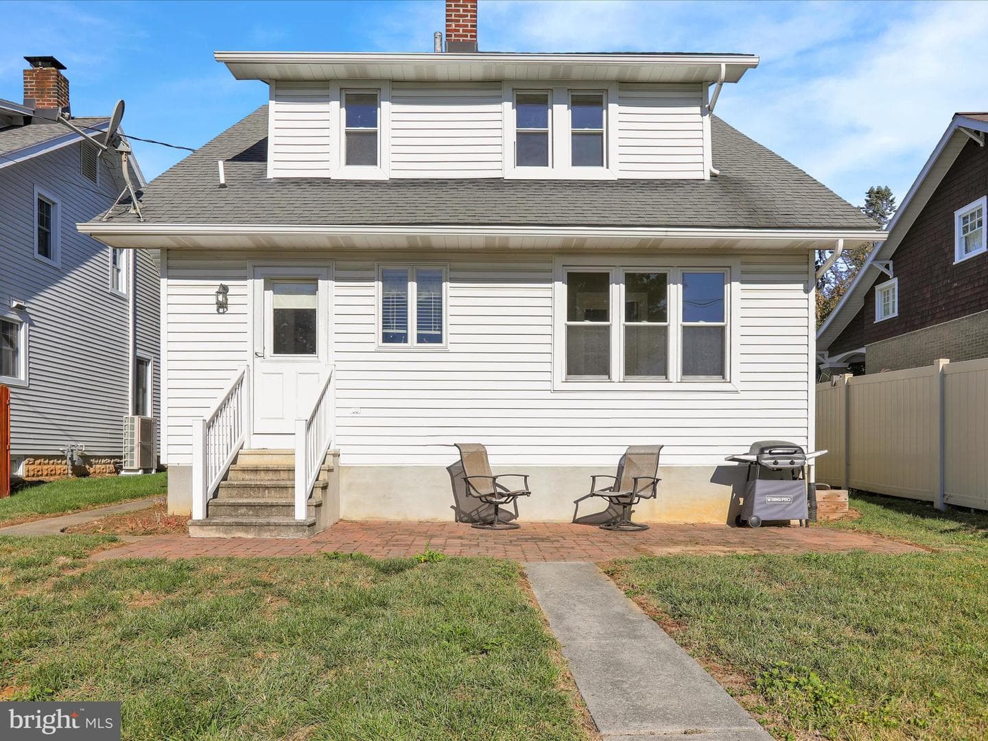 1410 Oak Street photo 35