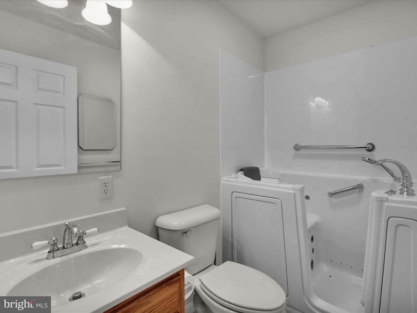 26 Village Drive photo 18
